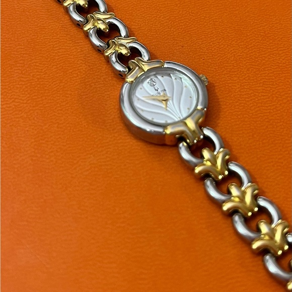 Bulova Women's 98P15 Diamond Accented Two-Tone Watch - Picture 3 of 5